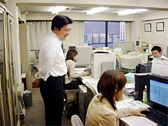 社内